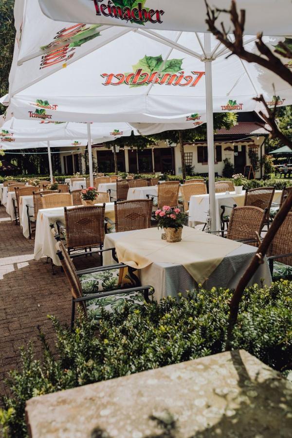 Hotel Zur Alten Muehle Neuenburg  Exteriér fotografie